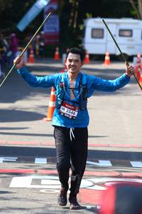 BIB: 2546
                            <button type="button" onclick="openModal(7009778)" class="btn btn-primary btn-sm float-right btn-popup" data-toggle="modal" data-target=".modal-high-quality">
                        <i class="fas fa-shopping-cart"></i> Add to Cart
                    </button>
                                            <button type="button" onclick="isThisMe(7009778, true)" class="btn btn-success btn-sm float-right btn-popup btn-isme hidden" data-toggle="tooltip" data-placement="bottom" title="นี่คือรูปของคุณใช่ไหม คลิกที่นี่เพื่อเอาเข้าอัลบั้ม">
                        <i class="fas fa-plus"></i> Add to album
                    </button>
                    <button type="button" onclick="isThisMe(7009778, false)" class="btn btn-warning btn-sm float-right btn-popup btn-isnotme hidden">
                        <i class="fas fa-ban"></i> Remove from album
                    </button>