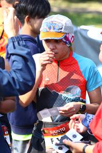 BIB: 
                            <button type="button" onclick="openModal(7012338)" class="btn btn-primary btn-sm float-right btn-popup" data-toggle="modal" data-target=".modal-high-quality">
                        <i class="fas fa-shopping-cart"></i> Add to Cart
                    </button>
                                            <button type="button" onclick="isThisMe(7012338, true)" class="btn btn-success btn-sm float-right btn-popup btn-isme hidden" data-toggle="tooltip" data-placement="bottom" title="นี่คือรูปของคุณใช่ไหม คลิกที่นี่เพื่อเอาเข้าอัลบั้ม">
                        <i class="fas fa-plus"></i> Add to album
                    </button>
                    <button type="button" onclick="isThisMe(7012338, false)" class="btn btn-warning btn-sm float-right btn-popup btn-isnotme hidden">
                        <i class="fas fa-ban"></i> Remove from album
                    </button>