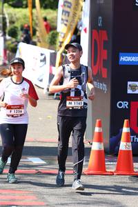 BIB: 1165, 1256
                            <button type="button" onclick="openModal(7010475)" class="btn btn-primary btn-sm float-right btn-popup" data-toggle="modal" data-target=".modal-high-quality">
                        <i class="fas fa-shopping-cart"></i> Add to Cart
                    </button>
                                            <button type="button" onclick="isThisMe(7010475, true)" class="btn btn-success btn-sm float-right btn-popup btn-isme hidden" data-toggle="tooltip" data-placement="bottom" title="นี่คือรูปของคุณใช่ไหม คลิกที่นี่เพื่อเอาเข้าอัลบั้ม">
                        <i class="fas fa-plus"></i> Add to album
                    </button>
                    <button type="button" onclick="isThisMe(7010475, false)" class="btn btn-warning btn-sm float-right btn-popup btn-isnotme hidden">
                        <i class="fas fa-ban"></i> Remove from album
                    </button>