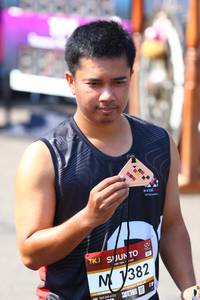 BIB: 382, 23454122
                            <button type="button" onclick="openModal(7013724)" class="btn btn-primary btn-sm float-right btn-popup" data-toggle="modal" data-target=".modal-high-quality">
                        <i class="fas fa-shopping-cart"></i> Add to Cart
                    </button>
                                            <button type="button" onclick="isThisMe(7013724, true)" class="btn btn-success btn-sm float-right btn-popup btn-isme hidden" data-toggle="tooltip" data-placement="bottom" title="นี่คือรูปของคุณใช่ไหม คลิกที่นี่เพื่อเอาเข้าอัลบั้ม">
                        <i class="fas fa-plus"></i> Add to album
                    </button>
                    <button type="button" onclick="isThisMe(7013724, false)" class="btn btn-warning btn-sm float-right btn-popup btn-isnotme hidden">
                        <i class="fas fa-ban"></i> Remove from album
                    </button>