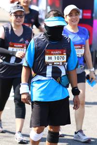 BIB: 1375, 052, 1070
                            <button type="button" onclick="openModal(7064975)" class="btn btn-primary btn-sm float-right btn-popup" data-toggle="modal" data-target=".modal-high-quality">
                        <i class="fas fa-shopping-cart"></i> Add to Cart
                    </button>
                                            <button type="button" onclick="isThisMe(7064975, true)" class="btn btn-success btn-sm float-right btn-popup btn-isme hidden" data-toggle="tooltip" data-placement="bottom" title="นี่คือรูปของคุณใช่ไหม คลิกที่นี่เพื่อเอาเข้าอัลบั้ม">
                        <i class="fas fa-plus"></i> Add to album
                    </button>
                    <button type="button" onclick="isThisMe(7064975, false)" class="btn btn-warning btn-sm float-right btn-popup btn-isnotme hidden">
                        <i class="fas fa-ban"></i> Remove from album
                    </button>