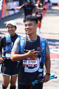 BIB: 2709, 200
                            <button type="button" onclick="openModal(7067286)" class="btn btn-primary btn-sm float-right btn-popup" data-toggle="modal" data-target=".modal-high-quality">
                        <i class="fas fa-shopping-cart"></i> Add to Cart
                    </button>
                                            <button type="button" onclick="isThisMe(7067286, true)" class="btn btn-success btn-sm float-right btn-popup btn-isme hidden" data-toggle="tooltip" data-placement="bottom" title="นี่คือรูปของคุณใช่ไหม คลิกที่นี่เพื่อเอาเข้าอัลบั้ม">
                        <i class="fas fa-plus"></i> Add to album
                    </button>
                    <button type="button" onclick="isThisMe(7067286, false)" class="btn btn-warning btn-sm float-right btn-popup btn-isnotme hidden">
                        <i class="fas fa-ban"></i> Remove from album
                    </button>