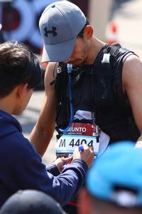 BIB: 4404
                            <button type="button" onclick="openModal(7072875)" class="btn btn-primary btn-sm float-right btn-popup" data-toggle="modal" data-target=".modal-high-quality">
                        <i class="fas fa-shopping-cart"></i> Add to Cart
                    </button>
                                            <button type="button" onclick="isThisMe(7072875, true)" class="btn btn-success btn-sm float-right btn-popup btn-isme hidden" data-toggle="tooltip" data-placement="bottom" title="นี่คือรูปของคุณใช่ไหม คลิกที่นี่เพื่อเอาเข้าอัลบั้ม">
                        <i class="fas fa-plus"></i> Add to album
                    </button>
                    <button type="button" onclick="isThisMe(7072875, false)" class="btn btn-warning btn-sm float-right btn-popup btn-isnotme hidden">
                        <i class="fas fa-ban"></i> Remove from album
                    </button>