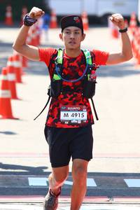 BIB: 4915, 
                            <button type="button" onclick="openModal(7071996)" class="btn btn-primary btn-sm float-right btn-popup" data-toggle="modal" data-target=".modal-high-quality">
                        <i class="fas fa-shopping-cart"></i> Add to Cart
                    </button>
                                            <button type="button" onclick="isThisMe(7071996, true)" class="btn btn-success btn-sm float-right btn-popup btn-isme hidden" data-toggle="tooltip" data-placement="bottom" title="นี่คือรูปของคุณใช่ไหม คลิกที่นี่เพื่อเอาเข้าอัลบั้ม">
                        <i class="fas fa-plus"></i> Add to album
                    </button>
                    <button type="button" onclick="isThisMe(7071996, false)" class="btn btn-warning btn-sm float-right btn-popup btn-isnotme hidden">
                        <i class="fas fa-ban"></i> Remove from album
                    </button>