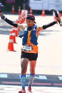 BIB: 4200
                            <button type="button" onclick="openModal(7075680)" class="btn btn-primary btn-sm float-right btn-popup" data-toggle="modal" data-target=".modal-high-quality">
                        <i class="fas fa-shopping-cart"></i> Add to Cart
                    </button>
                                            <button type="button" onclick="isThisMe(7075680, true)" class="btn btn-success btn-sm float-right btn-popup btn-isme hidden" data-toggle="tooltip" data-placement="bottom" title="นี่คือรูปของคุณใช่ไหม คลิกที่นี่เพื่อเอาเข้าอัลบั้ม">
                        <i class="fas fa-plus"></i> Add to album
                    </button>
                    <button type="button" onclick="isThisMe(7075680, false)" class="btn btn-warning btn-sm float-right btn-popup btn-isnotme hidden">
                        <i class="fas fa-ban"></i> Remove from album
                    </button>