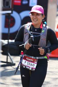 BIB: 2260
                            <button type="button" onclick="openModal(7076501)" class="btn btn-primary btn-sm float-right btn-popup" data-toggle="modal" data-target=".modal-high-quality">
                        <i class="fas fa-shopping-cart"></i> Add to Cart
                    </button>
                                            <button type="button" onclick="isThisMe(7076501, true)" class="btn btn-success btn-sm float-right btn-popup btn-isme hidden" data-toggle="tooltip" data-placement="bottom" title="นี่คือรูปของคุณใช่ไหม คลิกที่นี่เพื่อเอาเข้าอัลบั้ม">
                        <i class="fas fa-plus"></i> Add to album
                    </button>
                    <button type="button" onclick="isThisMe(7076501, false)" class="btn btn-warning btn-sm float-right btn-popup btn-isnotme hidden">
                        <i class="fas fa-ban"></i> Remove from album
                    </button>