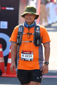 BIB: 4939
                            <button type="button" onclick="openModal(7083022)" class="btn btn-primary btn-sm float-right btn-popup" data-toggle="modal" data-target=".modal-high-quality">
                        <i class="fas fa-shopping-cart"></i> Add to Cart
                    </button>
                                            <button type="button" onclick="isThisMe(7083022, true)" class="btn btn-success btn-sm float-right btn-popup btn-isme hidden" data-toggle="tooltip" data-placement="bottom" title="นี่คือรูปของคุณใช่ไหม คลิกที่นี่เพื่อเอาเข้าอัลบั้ม">
                        <i class="fas fa-plus"></i> Add to album
                    </button>
                    <button type="button" onclick="isThisMe(7083022, false)" class="btn btn-warning btn-sm float-right btn-popup btn-isnotme hidden">
                        <i class="fas fa-ban"></i> Remove from album
                    </button>