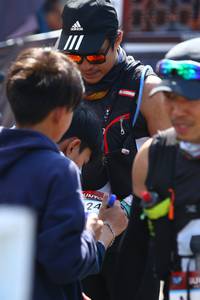 BIB: 
                            <button type="button" onclick="openModal(7082704)" class="btn btn-primary btn-sm float-right btn-popup" data-toggle="modal" data-target=".modal-high-quality">
                        <i class="fas fa-shopping-cart"></i> Add to Cart
                    </button>
                                            <button type="button" onclick="isThisMe(7082704, true)" class="btn btn-success btn-sm float-right btn-popup btn-isme hidden" data-toggle="tooltip" data-placement="bottom" title="นี่คือรูปของคุณใช่ไหม คลิกที่นี่เพื่อเอาเข้าอัลบั้ม">
                        <i class="fas fa-plus"></i> Add to album
                    </button>
                    <button type="button" onclick="isThisMe(7082704, false)" class="btn btn-warning btn-sm float-right btn-popup btn-isnotme hidden">
                        <i class="fas fa-ban"></i> Remove from album
                    </button>