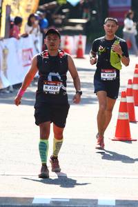 BIB: 4588, 4584
                            <button type="button" onclick="openModal(7081023)" class="btn btn-primary btn-sm float-right btn-popup" data-toggle="modal" data-target=".modal-high-quality">
                        <i class="fas fa-shopping-cart"></i> Add to Cart
                    </button>
                                            <button type="button" onclick="isThisMe(7081023, true)" class="btn btn-success btn-sm float-right btn-popup btn-isme hidden" data-toggle="tooltip" data-placement="bottom" title="นี่คือรูปของคุณใช่ไหม คลิกที่นี่เพื่อเอาเข้าอัลบั้ม">
                        <i class="fas fa-plus"></i> Add to album
                    </button>
                    <button type="button" onclick="isThisMe(7081023, false)" class="btn btn-warning btn-sm float-right btn-popup btn-isnotme hidden">
                        <i class="fas fa-ban"></i> Remove from album
                    </button>