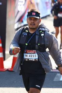 BIB: 4223
                            <button type="button" onclick="openModal(7091558)" class="btn btn-primary btn-sm float-right btn-popup" data-toggle="modal" data-target=".modal-high-quality">
                        <i class="fas fa-shopping-cart"></i> Add to Cart
                    </button>
                                            <button type="button" onclick="isThisMe(7091558, true)" class="btn btn-success btn-sm float-right btn-popup btn-isme hidden" data-toggle="tooltip" data-placement="bottom" title="นี่คือรูปของคุณใช่ไหม คลิกที่นี่เพื่อเอาเข้าอัลบั้ม">
                        <i class="fas fa-plus"></i> Add to album
                    </button>
                    <button type="button" onclick="isThisMe(7091558, false)" class="btn btn-warning btn-sm float-right btn-popup btn-isnotme hidden">
                        <i class="fas fa-ban"></i> Remove from album
                    </button>