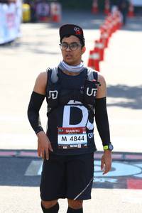 BIB: 4844
                            <button type="button" onclick="openModal(7090773)" class="btn btn-primary btn-sm float-right btn-popup" data-toggle="modal" data-target=".modal-high-quality">
                        <i class="fas fa-shopping-cart"></i> Add to Cart
                    </button>
                                            <button type="button" onclick="isThisMe(7090773, true)" class="btn btn-success btn-sm float-right btn-popup btn-isme hidden" data-toggle="tooltip" data-placement="bottom" title="นี่คือรูปของคุณใช่ไหม คลิกที่นี่เพื่อเอาเข้าอัลบั้ม">
                        <i class="fas fa-plus"></i> Add to album
                    </button>
                    <button type="button" onclick="isThisMe(7090773, false)" class="btn btn-warning btn-sm float-right btn-popup btn-isnotme hidden">
                        <i class="fas fa-ban"></i> Remove from album
                    </button>