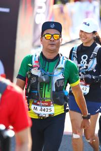 BIB: 4425, 
                            <button type="button" onclick="openModal(7093972)" class="btn btn-primary btn-sm float-right btn-popup" data-toggle="modal" data-target=".modal-high-quality">
                        <i class="fas fa-shopping-cart"></i> Add to Cart
                    </button>
                                            <button type="button" onclick="isThisMe(7093972, true)" class="btn btn-success btn-sm float-right btn-popup btn-isme hidden" data-toggle="tooltip" data-placement="bottom" title="นี่คือรูปของคุณใช่ไหม คลิกที่นี่เพื่อเอาเข้าอัลบั้ม">
                        <i class="fas fa-plus"></i> Add to album
                    </button>
                    <button type="button" onclick="isThisMe(7093972, false)" class="btn btn-warning btn-sm float-right btn-popup btn-isnotme hidden">
                        <i class="fas fa-ban"></i> Remove from album
                    </button>