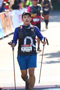 BIB: 4298
                            <button type="button" onclick="openModal(7092875)" class="btn btn-primary btn-sm float-right btn-popup" data-toggle="modal" data-target=".modal-high-quality">
                        <i class="fas fa-shopping-cart"></i> Add to Cart
                    </button>
                                            <button type="button" onclick="isThisMe(7092875, true)" class="btn btn-success btn-sm float-right btn-popup btn-isme hidden" data-toggle="tooltip" data-placement="bottom" title="นี่คือรูปของคุณใช่ไหม คลิกที่นี่เพื่อเอาเข้าอัลบั้ม">
                        <i class="fas fa-plus"></i> Add to album
                    </button>
                    <button type="button" onclick="isThisMe(7092875, false)" class="btn btn-warning btn-sm float-right btn-popup btn-isnotme hidden">
                        <i class="fas fa-ban"></i> Remove from album
                    </button>