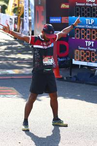 BIB: 8888, 170
                            <button type="button" onclick="openModal(7093291)" class="btn btn-primary btn-sm float-right btn-popup" data-toggle="modal" data-target=".modal-high-quality">
                        <i class="fas fa-shopping-cart"></i> Add to Cart
                    </button>
                                            <button type="button" onclick="isThisMe(7093291, true)" class="btn btn-success btn-sm float-right btn-popup btn-isme hidden" data-toggle="tooltip" data-placement="bottom" title="นี่คือรูปของคุณใช่ไหม คลิกที่นี่เพื่อเอาเข้าอัลบั้ม">
                        <i class="fas fa-plus"></i> Add to album
                    </button>
                    <button type="button" onclick="isThisMe(7093291, false)" class="btn btn-warning btn-sm float-right btn-popup btn-isnotme hidden">
                        <i class="fas fa-ban"></i> Remove from album
                    </button>