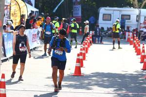 BIB: 4796
                            <button type="button" onclick="openModal(7093631)" class="btn btn-primary btn-sm float-right btn-popup" data-toggle="modal" data-target=".modal-high-quality">
                        <i class="fas fa-shopping-cart"></i> Add to Cart
                    </button>
                                            <button type="button" onclick="isThisMe(7093631, true)" class="btn btn-success btn-sm float-right btn-popup btn-isme hidden" data-toggle="tooltip" data-placement="bottom" title="นี่คือรูปของคุณใช่ไหม คลิกที่นี่เพื่อเอาเข้าอัลบั้ม">
                        <i class="fas fa-plus"></i> Add to album
                    </button>
                    <button type="button" onclick="isThisMe(7093631, false)" class="btn btn-warning btn-sm float-right btn-popup btn-isnotme hidden">
                        <i class="fas fa-ban"></i> Remove from album
                    </button>