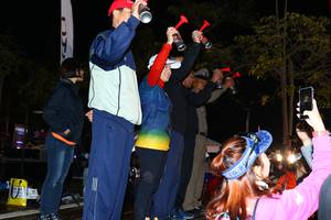 BIB: 
                            <button type="button" onclick="openModal(7107089)" class="btn btn-primary btn-sm float-right btn-popup" data-toggle="modal" data-target=".modal-high-quality">
                        <i class="fas fa-shopping-cart"></i> Add to Cart
                    </button>
                                            <button type="button" onclick="isThisMe(7107089, true)" class="btn btn-success btn-sm float-right btn-popup btn-isme hidden" data-toggle="tooltip" data-placement="bottom" title="นี่คือรูปของคุณใช่ไหม คลิกที่นี่เพื่อเอาเข้าอัลบั้ม">
                        <i class="fas fa-plus"></i> Add to album
                    </button>
                    <button type="button" onclick="isThisMe(7107089, false)" class="btn btn-warning btn-sm float-right btn-popup btn-isnotme hidden">
                        <i class="fas fa-ban"></i> Remove from album
                    </button>