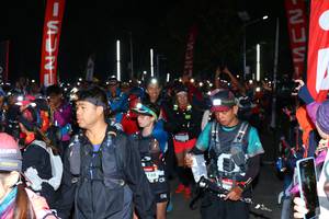 BIB: 
                            <button type="button" onclick="openModal(7107163)" class="btn btn-primary btn-sm float-right btn-popup" data-toggle="modal" data-target=".modal-high-quality">
                        <i class="fas fa-shopping-cart"></i> Add to Cart
                    </button>
                                            <button type="button" onclick="isThisMe(7107163, true)" class="btn btn-success btn-sm float-right btn-popup btn-isme hidden" data-toggle="tooltip" data-placement="bottom" title="นี่คือรูปของคุณใช่ไหม คลิกที่นี่เพื่อเอาเข้าอัลบั้ม">
                        <i class="fas fa-plus"></i> Add to album
                    </button>
                    <button type="button" onclick="isThisMe(7107163, false)" class="btn btn-warning btn-sm float-right btn-popup btn-isnotme hidden">
                        <i class="fas fa-ban"></i> Remove from album
                    </button>