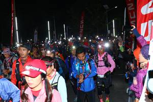 BIB: 
                            <button type="button" onclick="openModal(7107121)" class="btn btn-primary btn-sm float-right btn-popup" data-toggle="modal" data-target=".modal-high-quality">
                        <i class="fas fa-shopping-cart"></i> Add to Cart
                    </button>
                                            <button type="button" onclick="isThisMe(7107121, true)" class="btn btn-success btn-sm float-right btn-popup btn-isme hidden" data-toggle="tooltip" data-placement="bottom" title="นี่คือรูปของคุณใช่ไหม คลิกที่นี่เพื่อเอาเข้าอัลบั้ม">
                        <i class="fas fa-plus"></i> Add to album
                    </button>
                    <button type="button" onclick="isThisMe(7107121, false)" class="btn btn-warning btn-sm float-right btn-popup btn-isnotme hidden">
                        <i class="fas fa-ban"></i> Remove from album
                    </button>