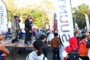 BIB: 
                            <button type="button" onclick="openModal(7106933)" class="btn btn-primary btn-sm float-right btn-popup" data-toggle="modal" data-target=".modal-high-quality">
                        <i class="fas fa-shopping-cart"></i> Add to Cart
                    </button>
                                            <button type="button" onclick="isThisMe(7106933, true)" class="btn btn-success btn-sm float-right btn-popup btn-isme hidden" data-toggle="tooltip" data-placement="bottom" title="นี่คือรูปของคุณใช่ไหม คลิกที่นี่เพื่อเอาเข้าอัลบั้ม">
                        <i class="fas fa-plus"></i> Add to album
                    </button>
                    <button type="button" onclick="isThisMe(7106933, false)" class="btn btn-warning btn-sm float-right btn-popup btn-isnotme hidden">
                        <i class="fas fa-ban"></i> Remove from album
                    </button>