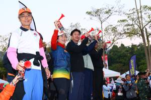 BIB: 
                            <button type="button" onclick="openModal(7107361)" class="btn btn-primary btn-sm float-right btn-popup" data-toggle="modal" data-target=".modal-high-quality">
                        <i class="fas fa-shopping-cart"></i> Add to Cart
                    </button>
                                            <button type="button" onclick="isThisMe(7107361, true)" class="btn btn-success btn-sm float-right btn-popup btn-isme hidden" data-toggle="tooltip" data-placement="bottom" title="นี่คือรูปของคุณใช่ไหม คลิกที่นี่เพื่อเอาเข้าอัลบั้ม">
                        <i class="fas fa-plus"></i> Add to album
                    </button>
                    <button type="button" onclick="isThisMe(7107361, false)" class="btn btn-warning btn-sm float-right btn-popup btn-isnotme hidden">
                        <i class="fas fa-ban"></i> Remove from album
                    </button>