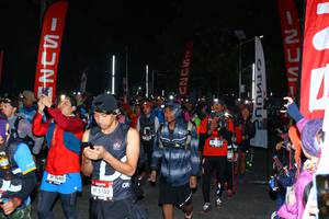 BIB: 5102
                            <button type="button" onclick="openModal(7107174)" class="btn btn-primary btn-sm float-right btn-popup" data-toggle="modal" data-target=".modal-high-quality">
                        <i class="fas fa-shopping-cart"></i> Add to Cart
                    </button>
                                            <button type="button" onclick="isThisMe(7107174, true)" class="btn btn-success btn-sm float-right btn-popup btn-isme hidden" data-toggle="tooltip" data-placement="bottom" title="นี่คือรูปของคุณใช่ไหม คลิกที่นี่เพื่อเอาเข้าอัลบั้ม">
                        <i class="fas fa-plus"></i> Add to album
                    </button>
                    <button type="button" onclick="isThisMe(7107174, false)" class="btn btn-warning btn-sm float-right btn-popup btn-isnotme hidden">
                        <i class="fas fa-ban"></i> Remove from album
                    </button>