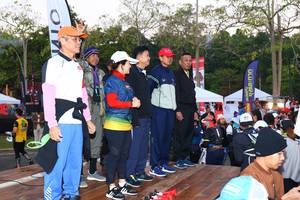 BIB: 
                            <button type="button" onclick="openModal(7107413)" class="btn btn-primary btn-sm float-right btn-popup" data-toggle="modal" data-target=".modal-high-quality">
                        <i class="fas fa-shopping-cart"></i> Add to Cart
                    </button>
                                            <button type="button" onclick="isThisMe(7107413, true)" class="btn btn-success btn-sm float-right btn-popup btn-isme hidden" data-toggle="tooltip" data-placement="bottom" title="นี่คือรูปของคุณใช่ไหม คลิกที่นี่เพื่อเอาเข้าอัลบั้ม">
                        <i class="fas fa-plus"></i> Add to album
                    </button>
                    <button type="button" onclick="isThisMe(7107413, false)" class="btn btn-warning btn-sm float-right btn-popup btn-isnotme hidden">
                        <i class="fas fa-ban"></i> Remove from album
                    </button>