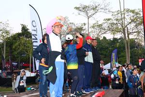 BIB: 
                            <button type="button" onclick="openModal(7107394)" class="btn btn-primary btn-sm float-right btn-popup" data-toggle="modal" data-target=".modal-high-quality">
                        <i class="fas fa-shopping-cart"></i> Add to Cart
                    </button>
                                            <button type="button" onclick="isThisMe(7107394, true)" class="btn btn-success btn-sm float-right btn-popup btn-isme hidden" data-toggle="tooltip" data-placement="bottom" title="นี่คือรูปของคุณใช่ไหม คลิกที่นี่เพื่อเอาเข้าอัลบั้ม">
                        <i class="fas fa-plus"></i> Add to album
                    </button>
                    <button type="button" onclick="isThisMe(7107394, false)" class="btn btn-warning btn-sm float-right btn-popup btn-isnotme hidden">
                        <i class="fas fa-ban"></i> Remove from album
                    </button>