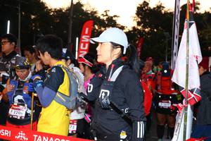 BIB: 2200
                            <button type="button" onclick="openModal(7107299)" class="btn btn-primary btn-sm float-right btn-popup" data-toggle="modal" data-target=".modal-high-quality">
                        <i class="fas fa-shopping-cart"></i> Add to Cart
                    </button>
                                            <button type="button" onclick="isThisMe(7107299, true)" class="btn btn-success btn-sm float-right btn-popup btn-isme hidden" data-toggle="tooltip" data-placement="bottom" title="นี่คือรูปของคุณใช่ไหม คลิกที่นี่เพื่อเอาเข้าอัลบั้ม">
                        <i class="fas fa-plus"></i> Add to album
                    </button>
                    <button type="button" onclick="isThisMe(7107299, false)" class="btn btn-warning btn-sm float-right btn-popup btn-isnotme hidden">
                        <i class="fas fa-ban"></i> Remove from album
                    </button>