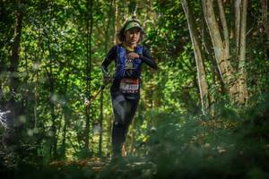 BIB: 2055
                            <button type="button" onclick="openModal(7001938)" class="btn btn-primary btn-sm float-right btn-popup" data-toggle="modal" data-target=".modal-high-quality">
                        <i class="fas fa-shopping-cart"></i> Add to Cart
                    </button>
                                            <button type="button" onclick="isThisMe(7001938, true)" class="btn btn-success btn-sm float-right btn-popup btn-isme hidden" data-toggle="tooltip" data-placement="bottom" title="นี่คือรูปของคุณใช่ไหม คลิกที่นี่เพื่อเอาเข้าอัลบั้ม">
                        <i class="fas fa-plus"></i> Add to album
                    </button>
                    <button type="button" onclick="isThisMe(7001938, false)" class="btn btn-warning btn-sm float-right btn-popup btn-isnotme hidden">
                        <i class="fas fa-ban"></i> Remove from album
                    </button>