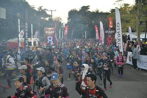 BIB: 
                            <button type="button" onclick="openModal(6845920)" class="btn btn-primary btn-sm float-right btn-popup" data-toggle="modal" data-target=".modal-high-quality">
                        <i class="fas fa-shopping-cart"></i> Add to Cart
                    </button>
                                            <button type="button" onclick="isThisMe(6845920, true)" class="btn btn-success btn-sm float-right btn-popup btn-isme hidden" data-toggle="tooltip" data-placement="bottom" title="นี่คือรูปของคุณใช่ไหม คลิกที่นี่เพื่อเอาเข้าอัลบั้ม">
                        <i class="fas fa-plus"></i> Add to album
                    </button>
                    <button type="button" onclick="isThisMe(6845920, false)" class="btn btn-warning btn-sm float-right btn-popup btn-isnotme hidden">
                        <i class="fas fa-ban"></i> Remove from album
                    </button>