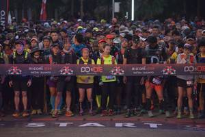 BIB: 410
                            <button type="button" onclick="openModal(6848238)" class="btn btn-primary btn-sm float-right btn-popup" data-toggle="modal" data-target=".modal-high-quality">
                        <i class="fas fa-shopping-cart"></i> Add to Cart
                    </button>
                                            <button type="button" onclick="isThisMe(6848238, true)" class="btn btn-success btn-sm float-right btn-popup btn-isme hidden" data-toggle="tooltip" data-placement="bottom" title="นี่คือรูปของคุณใช่ไหม คลิกที่นี่เพื่อเอาเข้าอัลบั้ม">
                        <i class="fas fa-plus"></i> Add to album
                    </button>
                    <button type="button" onclick="isThisMe(6848238, false)" class="btn btn-warning btn-sm float-right btn-popup btn-isnotme hidden">
                        <i class="fas fa-ban"></i> Remove from album
                    </button>