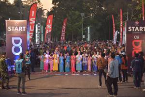 BIB: 200
                            <button type="button" onclick="openModal(6847599)" class="btn btn-primary btn-sm float-right btn-popup" data-toggle="modal" data-target=".modal-high-quality">
                        <i class="fas fa-shopping-cart"></i> Add to Cart
                    </button>
                                            <button type="button" onclick="isThisMe(6847599, true)" class="btn btn-success btn-sm float-right btn-popup btn-isme hidden" data-toggle="tooltip" data-placement="bottom" title="นี่คือรูปของคุณใช่ไหม คลิกที่นี่เพื่อเอาเข้าอัลบั้ม">
                        <i class="fas fa-plus"></i> Add to album
                    </button>
                    <button type="button" onclick="isThisMe(6847599, false)" class="btn btn-warning btn-sm float-right btn-popup btn-isnotme hidden">
                        <i class="fas fa-ban"></i> Remove from album
                    </button>