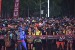 BIB: 220, 
                            <button type="button" onclick="openModal(6847736)" class="btn btn-primary btn-sm float-right btn-popup" data-toggle="modal" data-target=".modal-high-quality">
                        <i class="fas fa-shopping-cart"></i> Add to Cart
                    </button>
                                            <button type="button" onclick="isThisMe(6847736, true)" class="btn btn-success btn-sm float-right btn-popup btn-isme hidden" data-toggle="tooltip" data-placement="bottom" title="นี่คือรูปของคุณใช่ไหม คลิกที่นี่เพื่อเอาเข้าอัลบั้ม">
                        <i class="fas fa-plus"></i> Add to album
                    </button>
                    <button type="button" onclick="isThisMe(6847736, false)" class="btn btn-warning btn-sm float-right btn-popup btn-isnotme hidden">
                        <i class="fas fa-ban"></i> Remove from album
                    </button>