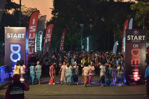 BIB: 
                            <button type="button" onclick="openModal(6847370)" class="btn btn-primary btn-sm float-right btn-popup" data-toggle="modal" data-target=".modal-high-quality">
                        <i class="fas fa-shopping-cart"></i> Add to Cart
                    </button>
                                            <button type="button" onclick="isThisMe(6847370, true)" class="btn btn-success btn-sm float-right btn-popup btn-isme hidden" data-toggle="tooltip" data-placement="bottom" title="นี่คือรูปของคุณใช่ไหม คลิกที่นี่เพื่อเอาเข้าอัลบั้ม">
                        <i class="fas fa-plus"></i> Add to album
                    </button>
                    <button type="button" onclick="isThisMe(6847370, false)" class="btn btn-warning btn-sm float-right btn-popup btn-isnotme hidden">
                        <i class="fas fa-ban"></i> Remove from album
                    </button>