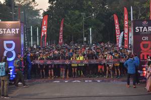 BIB: 621
                            <button type="button" onclick="openModal(6848785)" class="btn btn-primary btn-sm float-right btn-popup" data-toggle="modal" data-target=".modal-high-quality">
                        <i class="fas fa-shopping-cart"></i> Add to Cart
                    </button>
                                            <button type="button" onclick="isThisMe(6848785, true)" class="btn btn-success btn-sm float-right btn-popup btn-isme hidden" data-toggle="tooltip" data-placement="bottom" title="นี่คือรูปของคุณใช่ไหม คลิกที่นี่เพื่อเอาเข้าอัลบั้ม">
                        <i class="fas fa-plus"></i> Add to album
                    </button>
                    <button type="button" onclick="isThisMe(6848785, false)" class="btn btn-warning btn-sm float-right btn-popup btn-isnotme hidden">
                        <i class="fas fa-ban"></i> Remove from album
                    </button>