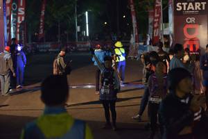 BIB: 2341
                            <button type="button" onclick="openModal(6847274)" class="btn btn-primary btn-sm float-right btn-popup" data-toggle="modal" data-target=".modal-high-quality">
                        <i class="fas fa-shopping-cart"></i> Add to Cart
                    </button>
                                            <button type="button" onclick="isThisMe(6847274, true)" class="btn btn-success btn-sm float-right btn-popup btn-isme hidden" data-toggle="tooltip" data-placement="bottom" title="นี่คือรูปของคุณใช่ไหม คลิกที่นี่เพื่อเอาเข้าอัลบั้ม">
                        <i class="fas fa-plus"></i> Add to album
                    </button>
                    <button type="button" onclick="isThisMe(6847274, false)" class="btn btn-warning btn-sm float-right btn-popup btn-isnotme hidden">
                        <i class="fas fa-ban"></i> Remove from album
                    </button>