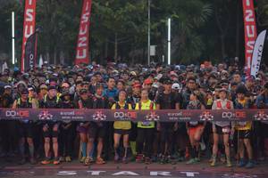 BIB: 
                            <button type="button" onclick="openModal(6848719)" class="btn btn-primary btn-sm float-right btn-popup" data-toggle="modal" data-target=".modal-high-quality">
                        <i class="fas fa-shopping-cart"></i> Add to Cart
                    </button>
                                            <button type="button" onclick="isThisMe(6848719, true)" class="btn btn-success btn-sm float-right btn-popup btn-isme hidden" data-toggle="tooltip" data-placement="bottom" title="นี่คือรูปของคุณใช่ไหม คลิกที่นี่เพื่อเอาเข้าอัลบั้ม">
                        <i class="fas fa-plus"></i> Add to album
                    </button>
                    <button type="button" onclick="isThisMe(6848719, false)" class="btn btn-warning btn-sm float-right btn-popup btn-isnotme hidden">
                        <i class="fas fa-ban"></i> Remove from album
                    </button>