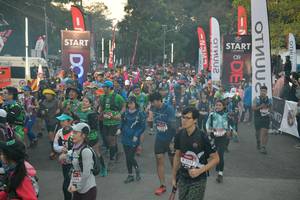 BIB: 2552
                            <button type="button" onclick="openModal(6858627)" class="btn btn-primary btn-sm float-right btn-popup" data-toggle="modal" data-target=".modal-high-quality">
                        <i class="fas fa-shopping-cart"></i> Add to Cart
                    </button>
                                            <button type="button" onclick="isThisMe(6858627, true)" class="btn btn-success btn-sm float-right btn-popup btn-isme hidden" data-toggle="tooltip" data-placement="bottom" title="นี่คือรูปของคุณใช่ไหม คลิกที่นี่เพื่อเอาเข้าอัลบั้ม">
                        <i class="fas fa-plus"></i> Add to album
                    </button>
                    <button type="button" onclick="isThisMe(6858627, false)" class="btn btn-warning btn-sm float-right btn-popup btn-isnotme hidden">
                        <i class="fas fa-ban"></i> Remove from album
                    </button>