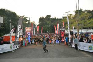 BIB: 
                            <button type="button" onclick="openModal(6858242)" class="btn btn-primary btn-sm float-right btn-popup" data-toggle="modal" data-target=".modal-high-quality">
                        <i class="fas fa-shopping-cart"></i> Add to Cart
                    </button>
                                            <button type="button" onclick="isThisMe(6858242, true)" class="btn btn-success btn-sm float-right btn-popup btn-isme hidden" data-toggle="tooltip" data-placement="bottom" title="นี่คือรูปของคุณใช่ไหม คลิกที่นี่เพื่อเอาเข้าอัลบั้ม">
                        <i class="fas fa-plus"></i> Add to album
                    </button>
                    <button type="button" onclick="isThisMe(6858242, false)" class="btn btn-warning btn-sm float-right btn-popup btn-isnotme hidden">
                        <i class="fas fa-ban"></i> Remove from album
                    </button>