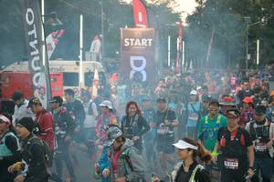 BIB: 2199
                            <button type="button" onclick="openModal(6858734)" class="btn btn-primary btn-sm float-right btn-popup" data-toggle="modal" data-target=".modal-high-quality">
                        <i class="fas fa-shopping-cart"></i> Add to Cart
                    </button>
                                            <button type="button" onclick="isThisMe(6858734, true)" class="btn btn-success btn-sm float-right btn-popup btn-isme hidden" data-toggle="tooltip" data-placement="bottom" title="นี่คือรูปของคุณใช่ไหม คลิกที่นี่เพื่อเอาเข้าอัลบั้ม">
                        <i class="fas fa-plus"></i> Add to album
                    </button>
                    <button type="button" onclick="isThisMe(6858734, false)" class="btn btn-warning btn-sm float-right btn-popup btn-isnotme hidden">
                        <i class="fas fa-ban"></i> Remove from album
                    </button>