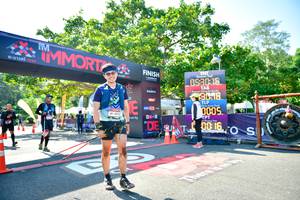 BIB: 8100, 918, 0005, 4052, 
                            <button type="button" onclick="openModal(7045722)" class="btn btn-primary btn-sm float-right btn-popup" data-toggle="modal" data-target=".modal-high-quality">
                        <i class="fas fa-shopping-cart"></i> Add to Cart
                    </button>
                                            <button type="button" onclick="isThisMe(7045722, true)" class="btn btn-success btn-sm float-right btn-popup btn-isme hidden" data-toggle="tooltip" data-placement="bottom" title="นี่คือรูปของคุณใช่ไหม คลิกที่นี่เพื่อเอาเข้าอัลบั้ม">
                        <i class="fas fa-plus"></i> Add to album
                    </button>
                    <button type="button" onclick="isThisMe(7045722, false)" class="btn btn-warning btn-sm float-right btn-popup btn-isnotme hidden">
                        <i class="fas fa-ban"></i> Remove from album
                    </button>