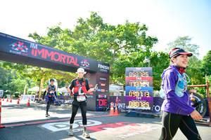 BIB: 090113, 125
                            <button type="button" onclick="openModal(7045953)" class="btn btn-primary btn-sm float-right btn-popup" data-toggle="modal" data-target=".modal-high-quality">
                        <i class="fas fa-shopping-cart"></i> Add to Cart
                    </button>
                                            <button type="button" onclick="isThisMe(7045953, true)" class="btn btn-success btn-sm float-right btn-popup btn-isme hidden" data-toggle="tooltip" data-placement="bottom" title="นี่คือรูปของคุณใช่ไหม คลิกที่นี่เพื่อเอาเข้าอัลบั้ม">
                        <i class="fas fa-plus"></i> Add to album
                    </button>
                    <button type="button" onclick="isThisMe(7045953, false)" class="btn btn-warning btn-sm float-right btn-popup btn-isnotme hidden">
                        <i class="fas fa-ban"></i> Remove from album
                    </button>