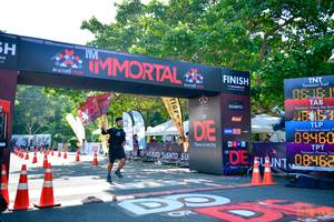 BIB: 219, 0616, 186, 09460, 08462
                            <button type="button" onclick="openModal(7047335)" class="btn btn-primary btn-sm float-right btn-popup" data-toggle="modal" data-target=".modal-high-quality">
                        <i class="fas fa-shopping-cart"></i> Add to Cart
                    </button>
                                            <button type="button" onclick="isThisMe(7047335, true)" class="btn btn-success btn-sm float-right btn-popup btn-isme hidden" data-toggle="tooltip" data-placement="bottom" title="นี่คือรูปของคุณใช่ไหม คลิกที่นี่เพื่อเอาเข้าอัลบั้ม">
                        <i class="fas fa-plus"></i> Add to album
                    </button>
                    <button type="button" onclick="isThisMe(7047335, false)" class="btn btn-warning btn-sm float-right btn-popup btn-isnotme hidden">
                        <i class="fas fa-ban"></i> Remove from album
                    </button>