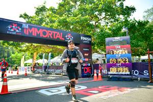 BIB: 4113, 081935
                            <button type="button" onclick="openModal(7046172)" class="btn btn-primary btn-sm float-right btn-popup" data-toggle="modal" data-target=".modal-high-quality">
                        <i class="fas fa-shopping-cart"></i> Add to Cart
                    </button>
                                            <button type="button" onclick="isThisMe(7046172, true)" class="btn btn-success btn-sm float-right btn-popup btn-isme hidden" data-toggle="tooltip" data-placement="bottom" title="นี่คือรูปของคุณใช่ไหม คลิกที่นี่เพื่อเอาเข้าอัลบั้ม">
                        <i class="fas fa-plus"></i> Add to album
                    </button>
                    <button type="button" onclick="isThisMe(7046172, false)" class="btn btn-warning btn-sm float-right btn-popup btn-isnotme hidden">
                        <i class="fas fa-ban"></i> Remove from album
                    </button>