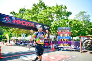 BIB: 560, 1954, 14443, 0642
                            <button type="button" onclick="openModal(7045192)" class="btn btn-primary btn-sm float-right btn-popup" data-toggle="modal" data-target=".modal-high-quality">
                        <i class="fas fa-shopping-cart"></i> Add to Cart
                    </button>
                                            <button type="button" onclick="isThisMe(7045192, true)" class="btn btn-success btn-sm float-right btn-popup btn-isme hidden" data-toggle="tooltip" data-placement="bottom" title="นี่คือรูปของคุณใช่ไหม คลิกที่นี่เพื่อเอาเข้าอัลบั้ม">
                        <i class="fas fa-plus"></i> Add to album
                    </button>
                    <button type="button" onclick="isThisMe(7045192, false)" class="btn btn-warning btn-sm float-right btn-popup btn-isnotme hidden">
                        <i class="fas fa-ban"></i> Remove from album
                    </button>