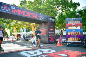 BIB: 060835, 899328, 083335
                            <button type="button" onclick="openModal(7046802)" class="btn btn-primary btn-sm float-right btn-popup" data-toggle="modal" data-target=".modal-high-quality">
                        <i class="fas fa-shopping-cart"></i> Add to Cart
                    </button>
                                            <button type="button" onclick="isThisMe(7046802, true)" class="btn btn-success btn-sm float-right btn-popup btn-isme hidden" data-toggle="tooltip" data-placement="bottom" title="นี่คือรูปของคุณใช่ไหม คลิกที่นี่เพื่อเอาเข้าอัลบั้ม">
                        <i class="fas fa-plus"></i> Add to album
                    </button>
                    <button type="button" onclick="isThisMe(7046802, false)" class="btn btn-warning btn-sm float-right btn-popup btn-isnotme hidden">
                        <i class="fas fa-ban"></i> Remove from album
                    </button>