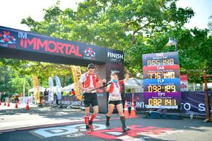 BIB: 082
                            <button type="button" onclick="openModal(7046239)" class="btn btn-primary btn-sm float-right btn-popup" data-toggle="modal" data-target=".modal-high-quality">
                        <i class="fas fa-shopping-cart"></i> Add to Cart
                    </button>
                                            <button type="button" onclick="isThisMe(7046239, true)" class="btn btn-success btn-sm float-right btn-popup btn-isme hidden" data-toggle="tooltip" data-placement="bottom" title="นี่คือรูปของคุณใช่ไหม คลิกที่นี่เพื่อเอาเข้าอัลบั้ม">
                        <i class="fas fa-plus"></i> Add to album
                    </button>
                    <button type="button" onclick="isThisMe(7046239, false)" class="btn btn-warning btn-sm float-right btn-popup btn-isnotme hidden">
                        <i class="fas fa-ban"></i> Remove from album
                    </button>