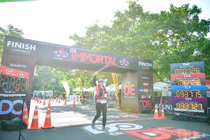 BIB: 060126, 093715
                            <button type="button" onclick="openModal(7047045)" class="btn btn-primary btn-sm float-right btn-popup" data-toggle="modal" data-target=".modal-high-quality">
                        <i class="fas fa-shopping-cart"></i> Add to Cart
                    </button>
                                            <button type="button" onclick="isThisMe(7047045, true)" class="btn btn-success btn-sm float-right btn-popup btn-isme hidden" data-toggle="tooltip" data-placement="bottom" title="นี่คือรูปของคุณใช่ไหม คลิกที่นี่เพื่อเอาเข้าอัลบั้ม">
                        <i class="fas fa-plus"></i> Add to album
                    </button>
                    <button type="button" onclick="isThisMe(7047045, false)" class="btn btn-warning btn-sm float-right btn-popup btn-isnotme hidden">
                        <i class="fas fa-ban"></i> Remove from album
                    </button>