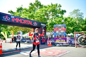 BIB: 064
                            <button type="button" onclick="openModal(7045102)" class="btn btn-primary btn-sm float-right btn-popup" data-toggle="modal" data-target=".modal-high-quality">
                        <i class="fas fa-shopping-cart"></i> Add to Cart
                    </button>
                                            <button type="button" onclick="isThisMe(7045102, true)" class="btn btn-success btn-sm float-right btn-popup btn-isme hidden" data-toggle="tooltip" data-placement="bottom" title="นี่คือรูปของคุณใช่ไหม คลิกที่นี่เพื่อเอาเข้าอัลบั้ม">
                        <i class="fas fa-plus"></i> Add to album
                    </button>
                    <button type="button" onclick="isThisMe(7045102, false)" class="btn btn-warning btn-sm float-right btn-popup btn-isnotme hidden">
                        <i class="fas fa-ban"></i> Remove from album
                    </button>