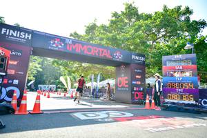 BIB: 353199, 090054, 080
                            <button type="button" onclick="openModal(7045737)" class="btn btn-primary btn-sm float-right btn-popup" data-toggle="modal" data-target=".modal-high-quality">
                        <i class="fas fa-shopping-cart"></i> Add to Cart
                    </button>
                                            <button type="button" onclick="isThisMe(7045737, true)" class="btn btn-success btn-sm float-right btn-popup btn-isme hidden" data-toggle="tooltip" data-placement="bottom" title="นี่คือรูปของคุณใช่ไหม คลิกที่นี่เพื่อเอาเข้าอัลบั้ม">
                        <i class="fas fa-plus"></i> Add to album
                    </button>
                    <button type="button" onclick="isThisMe(7045737, false)" class="btn btn-warning btn-sm float-right btn-popup btn-isnotme hidden">
                        <i class="fas fa-ban"></i> Remove from album
                    </button>